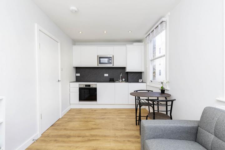 Newly refurbished one bed close to regents park and mins to tube Bell Street, Marylebone